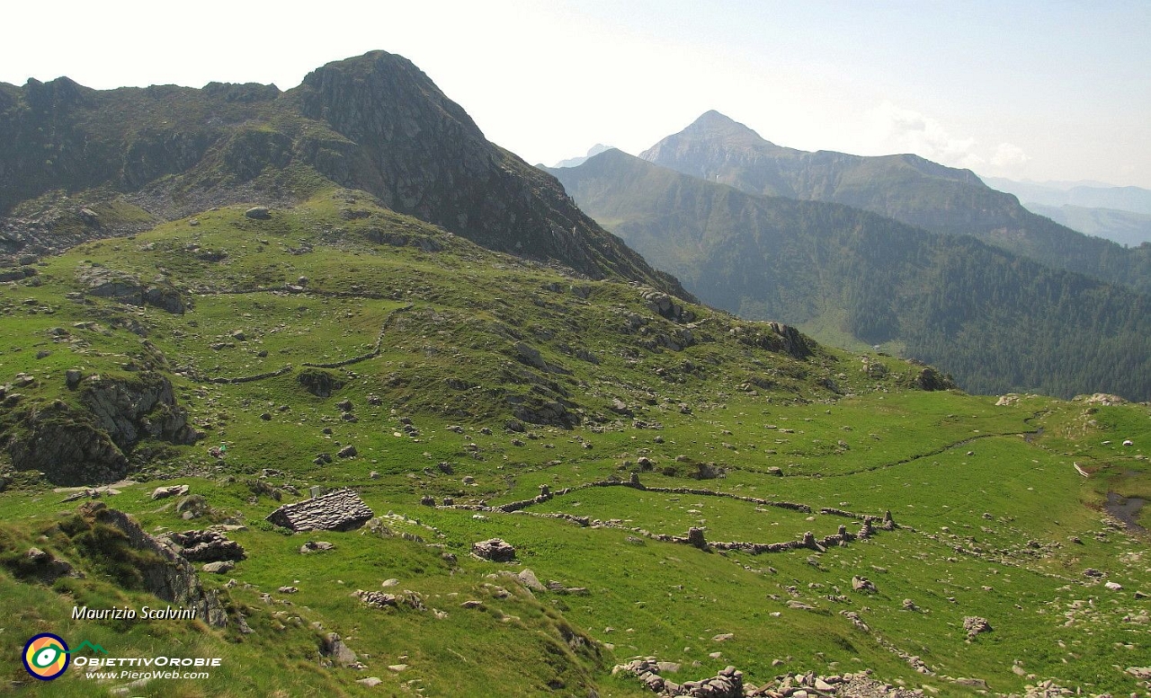 28 Comincio a salire verso la Bocchetta di Budria....JPG